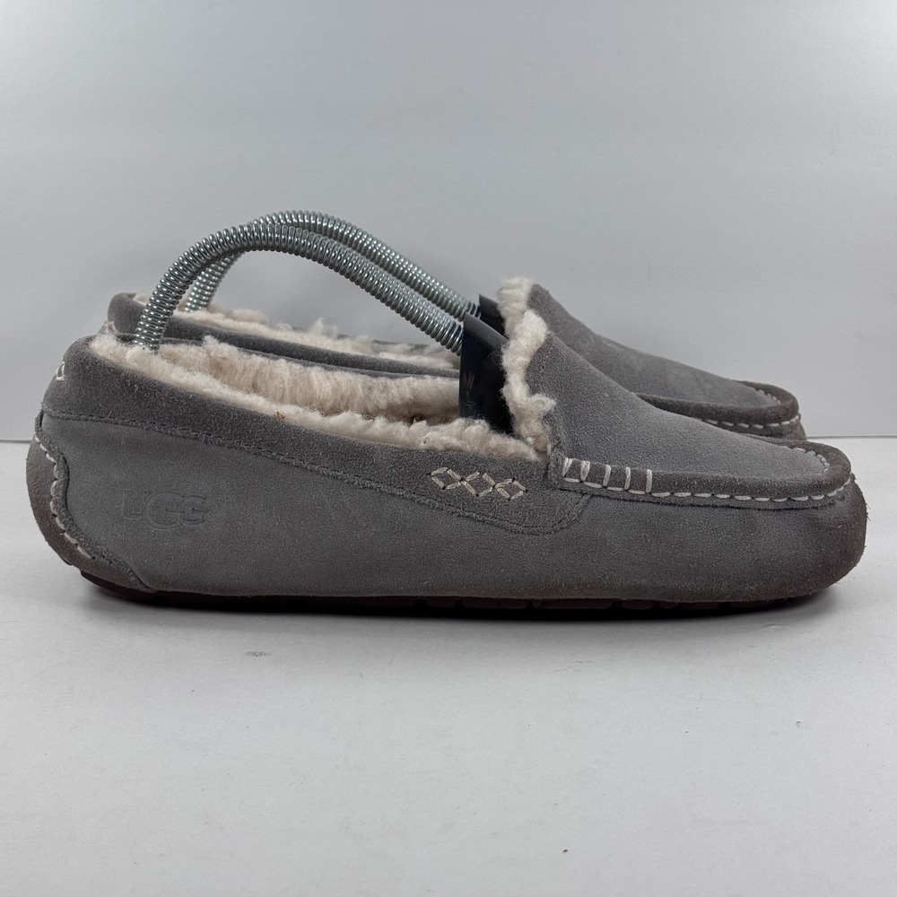 UGG Ansley Grey Suede Moccasin Slippers 1106878 Womens Size 9